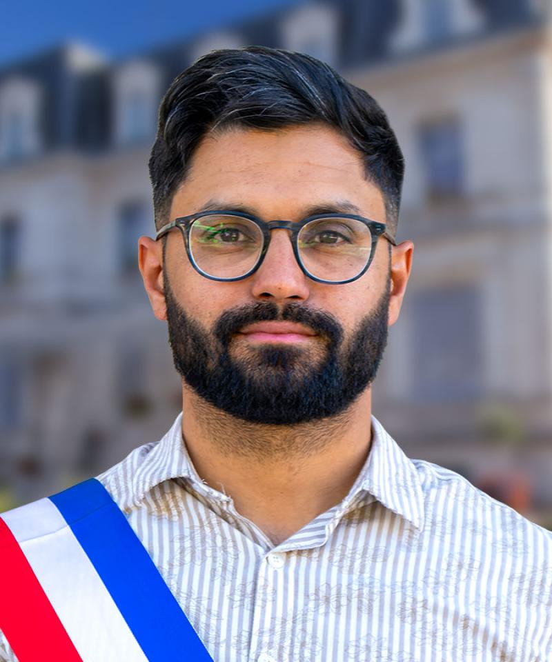 Sezer PUSKULLU 