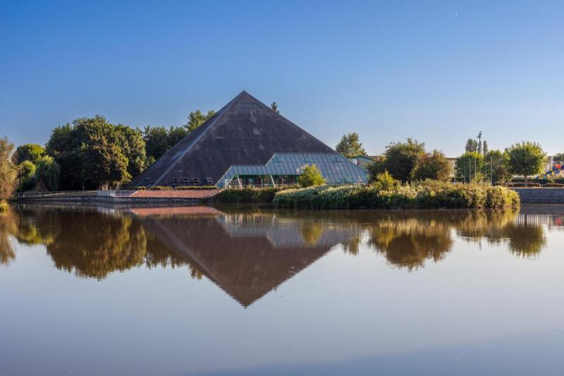 Pyramide Centre culturel