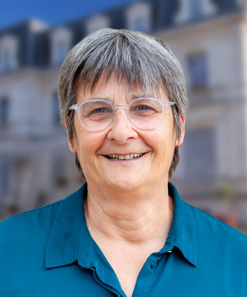 Anne DEGRAIS
